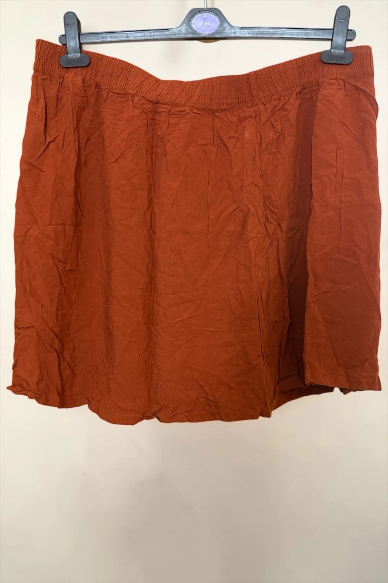 Falda corta teja con cintura elástica XL-2XL